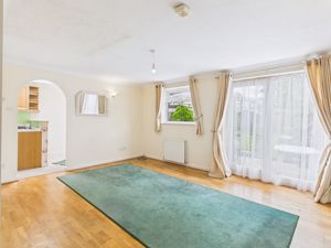 Sitting Room- click for photo gallery